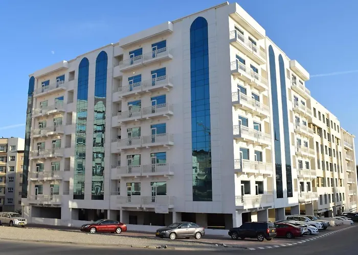 Best Value Qurum Apartments - Book 2 Weeks Get 2 Free